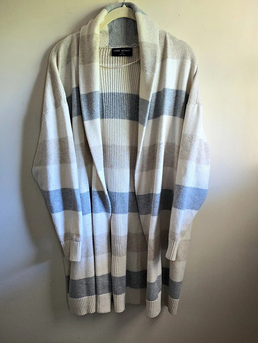 Lane Bryant Color Block Cardigan White & Gray Size 18/20 - Picture 1 of 7